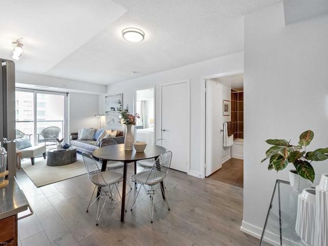 2112 - 1420 Dupont St