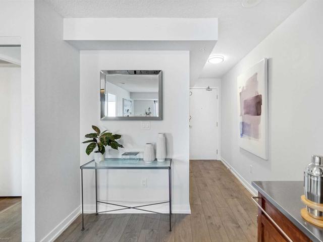 2112 - 1420 Dupont St