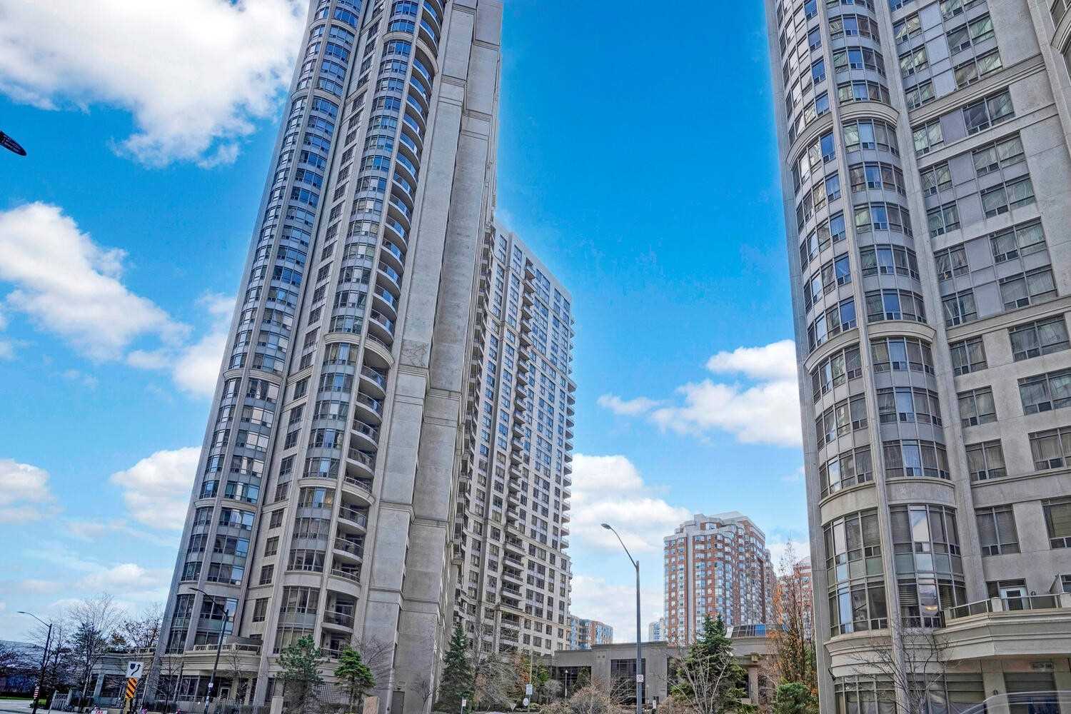 2004 3880 Duke Of York Blvd, Mississauga Sold, W5200863 Condos.ca 2004 3880 Duke Of York Blvd, Mississauga Sold, W5200863 Condos.ca