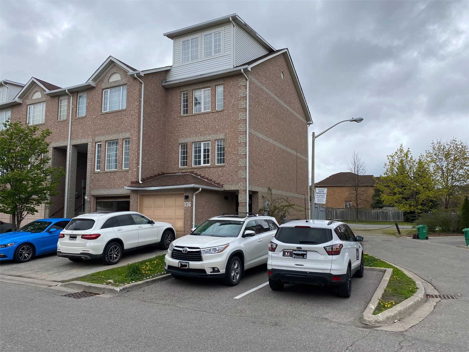 176 Spadina Rd, Brampton Leased, W5206107 Condos.ca