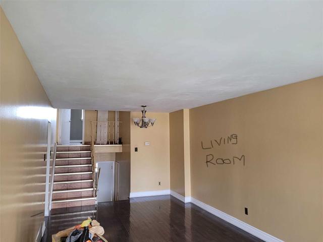 Main Fl - 6 Bemberg Crt