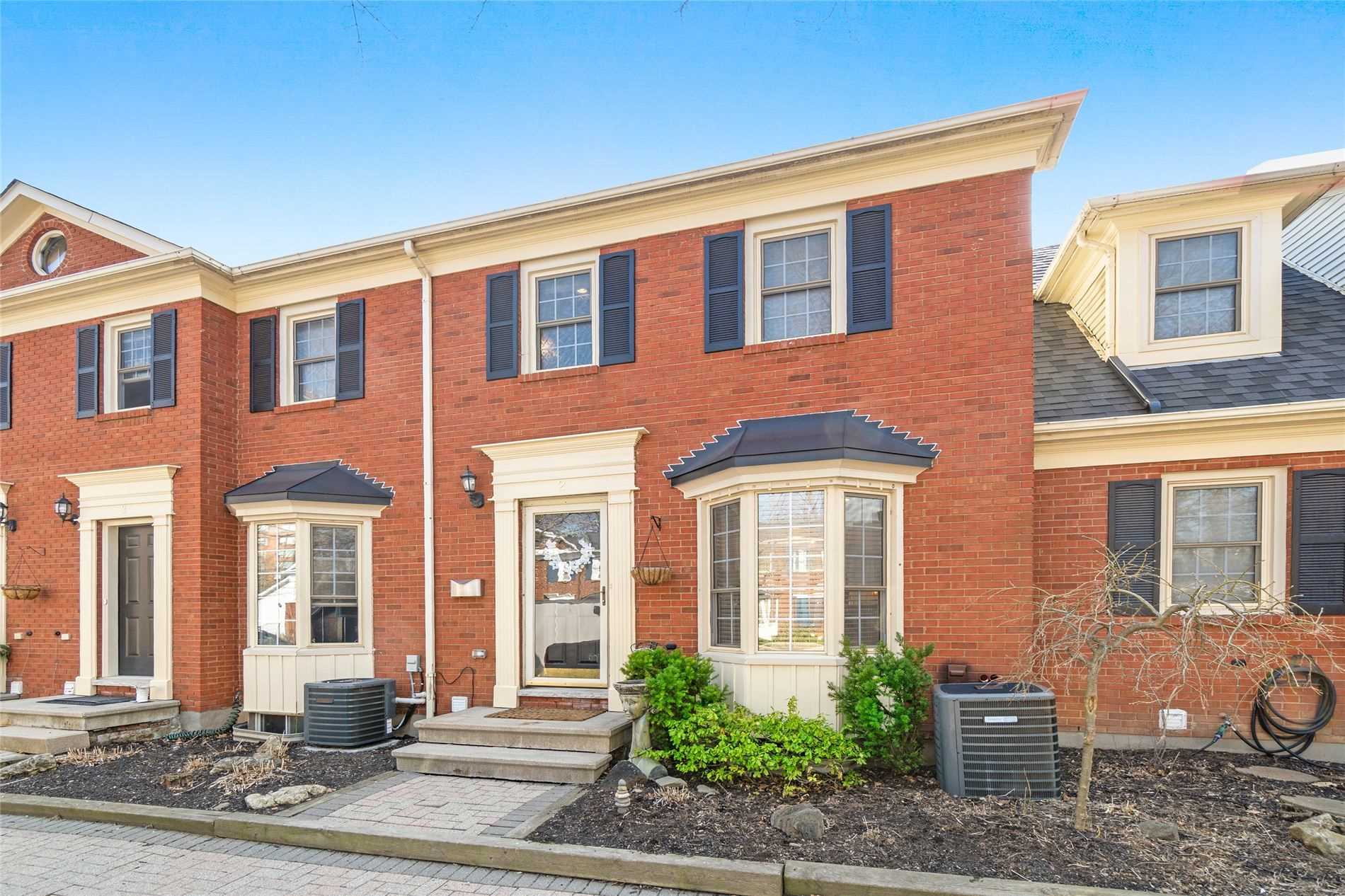 2 1275 Maple Crossing Blvd, Burlington Suspended, W5207317 Condos.ca