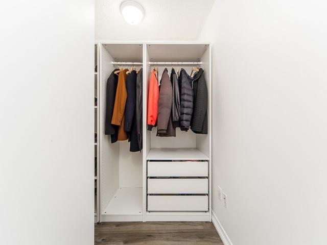 313 - 1420 Dupont St