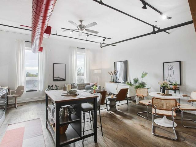 27 - 121 Prescott Ave