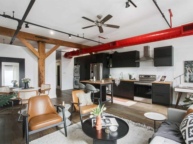 27 - 121 Prescott Ave