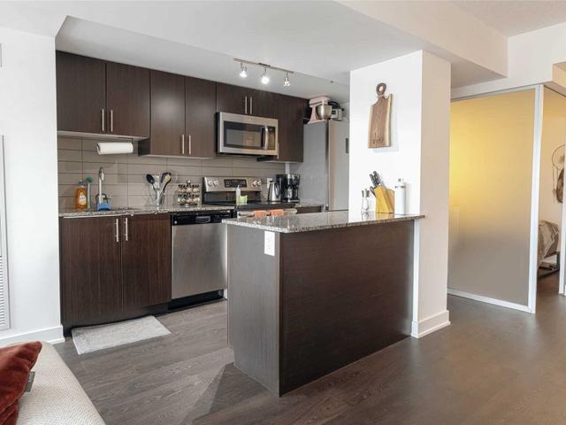 101 - 11 Superior Ave