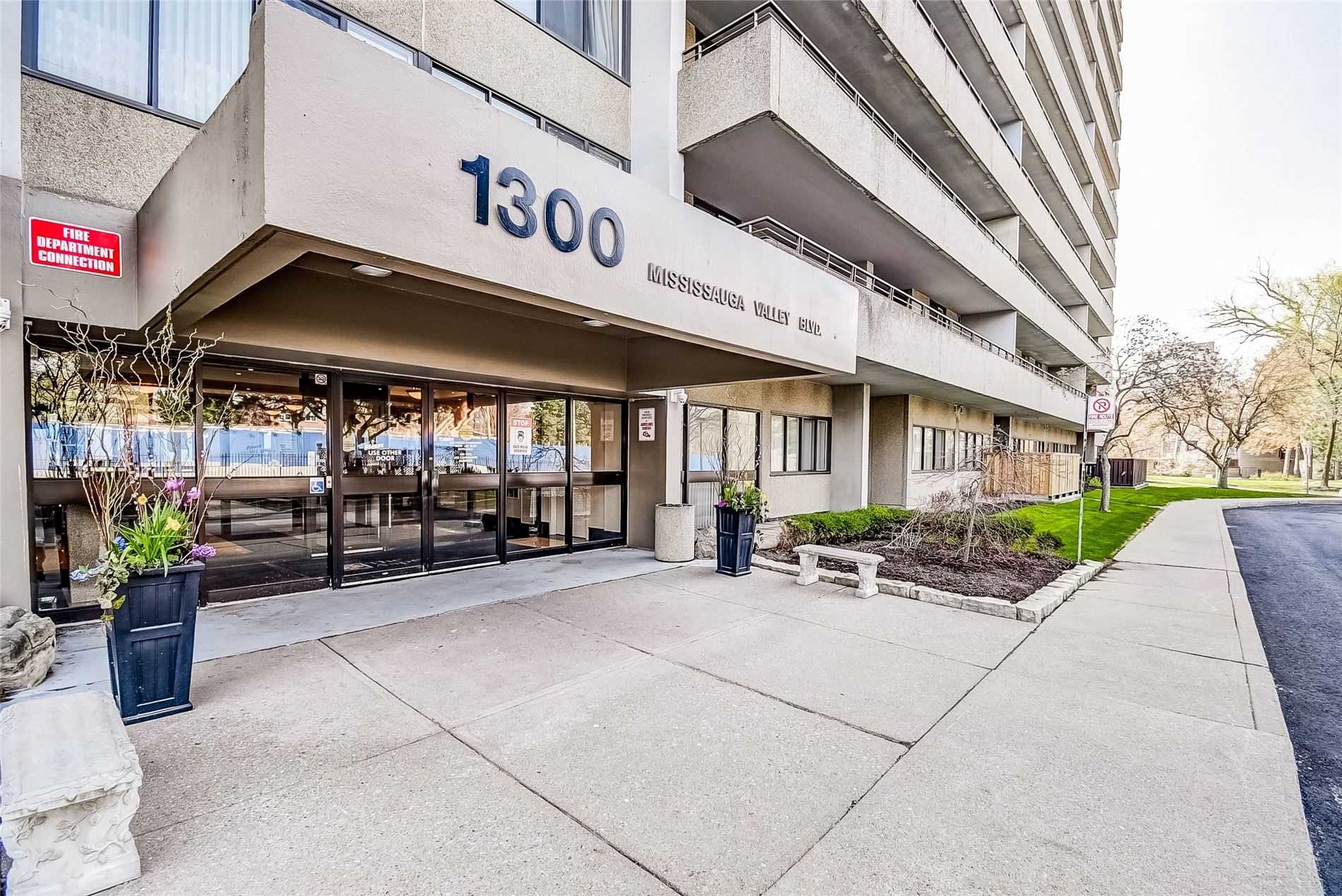 1102 1300 Mississauga Valley Blvd, Mississauga Sold, W5213015