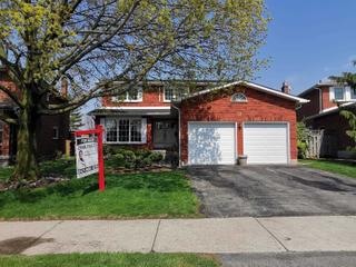 17 Mossbank Dr