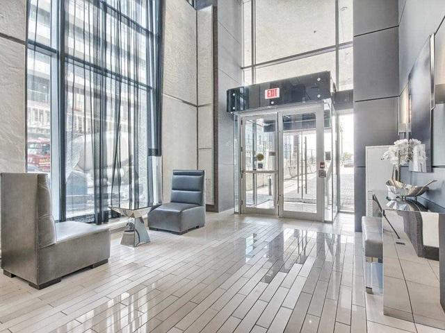 403 - 33 Shore Breeze Dr