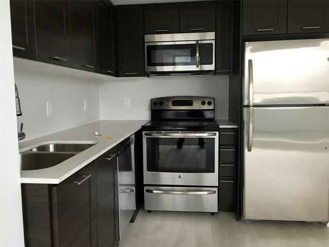 302 - 2212 Lake Shore Blvd W