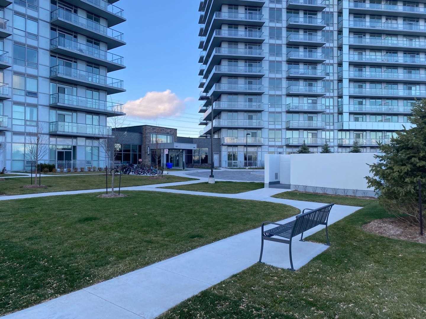 1610 4699 Glen Erin Dr, Mississauga Leased, W5219200 Condos.ca