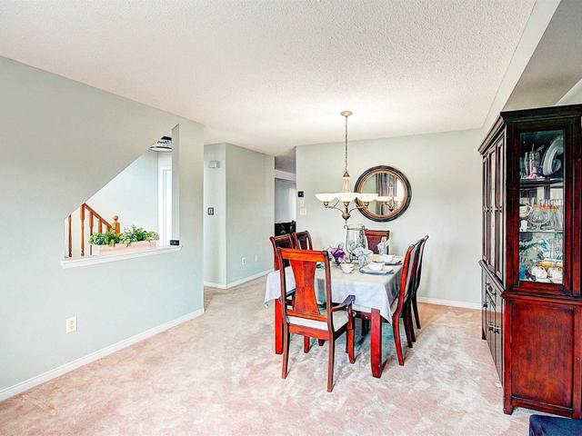 63 Axelrod Ave