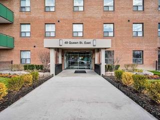 200 - 49 Queen St E