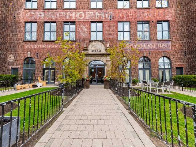 205 - 369 Sorauren Ave