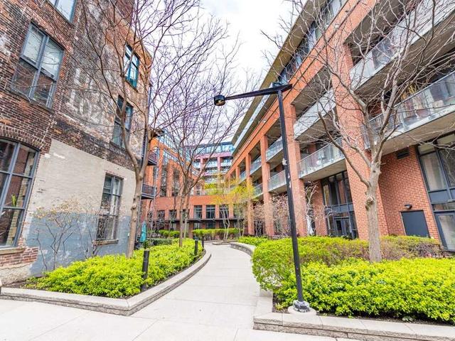 205 - 369 Sorauren Ave