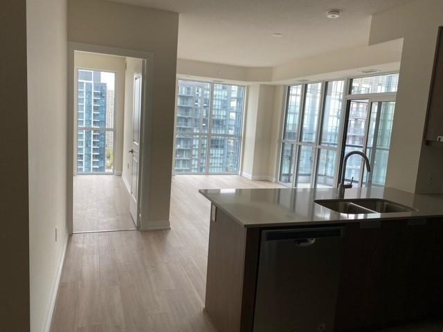 1914 - 35 Watergarden Dr