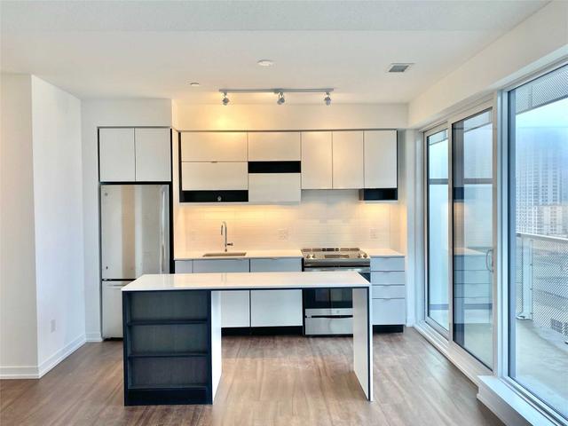 1210 - 4065 Confederation Pkwy