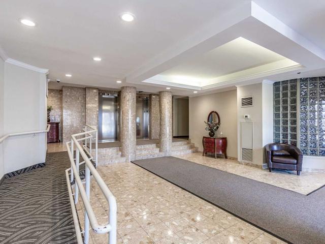 706 - 1110 Walden Circ