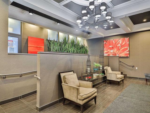 201 - 3563 Lake Shore Blvd W