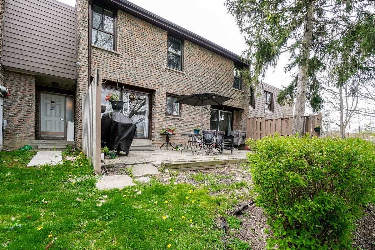 50 2605 Woodchester Dr, Mississauga Sold, W5224288 Condos.ca