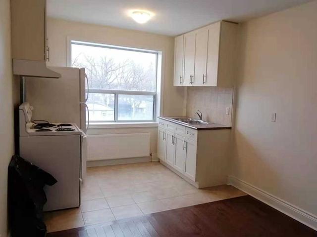 6 - 3511 Lake Shore Blvd W