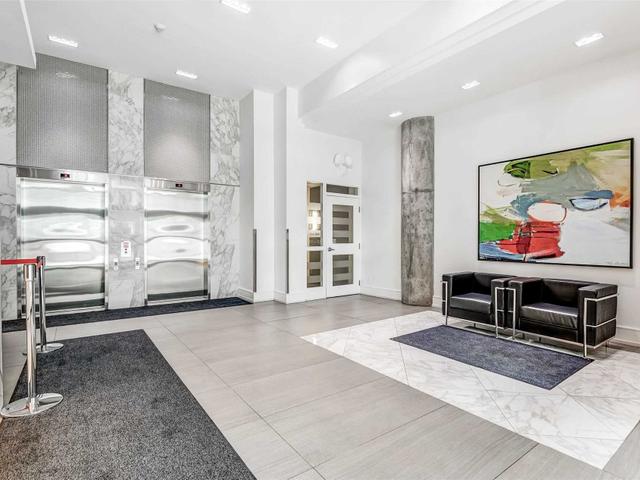 417 - 300 Manitoba St