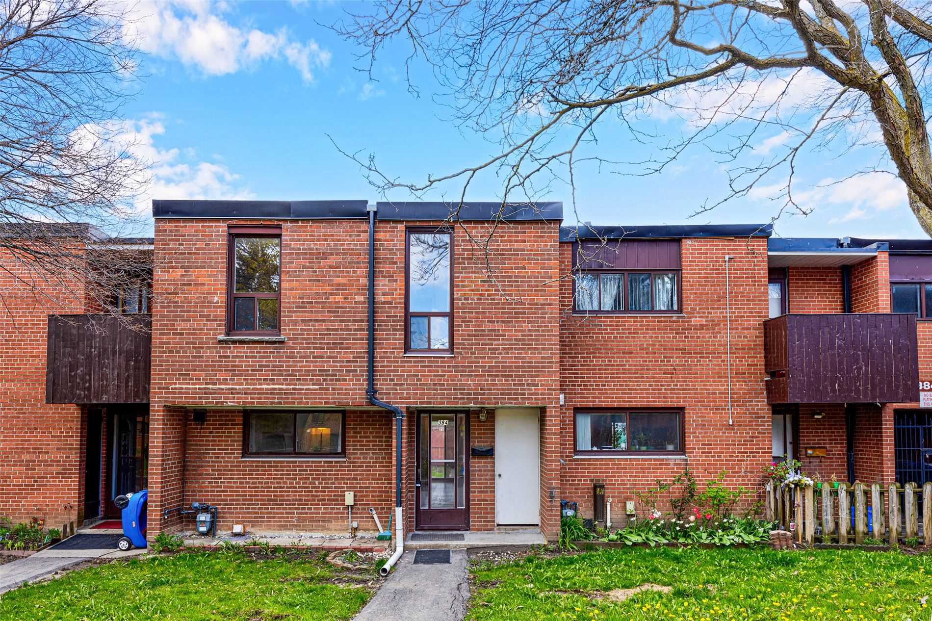 21 384 Driftwood Ave, North York Sold Conditional, W5230511 Condos.ca