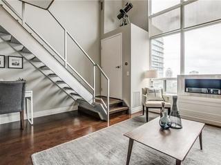 PH 831 - 250 Manitoba St