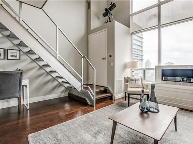 PH 831 - 250 Manitoba St