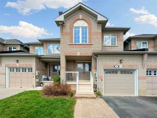 90 Mowat Cres