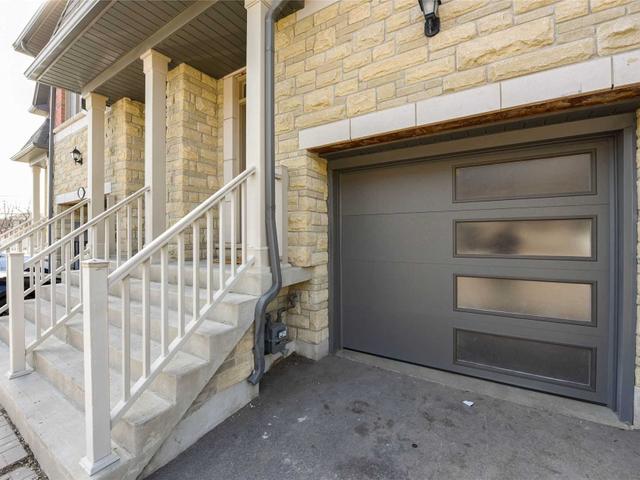 1305 Granrock Cres
