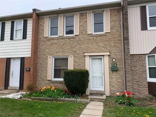 14 - 900 Central Park Dr