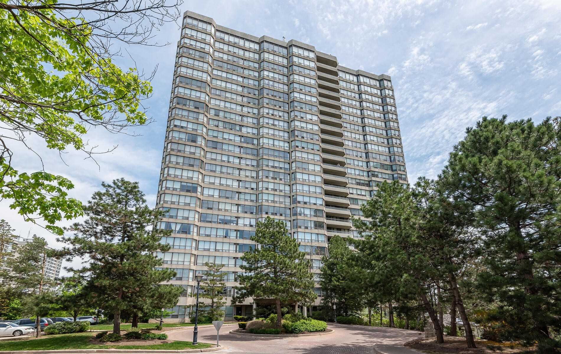 1403 - 22 Hanover Rd, Brampton | Sold, W5241846 | Condos.ca