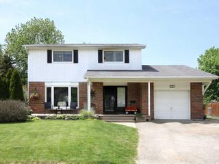 10 Roydon Pl