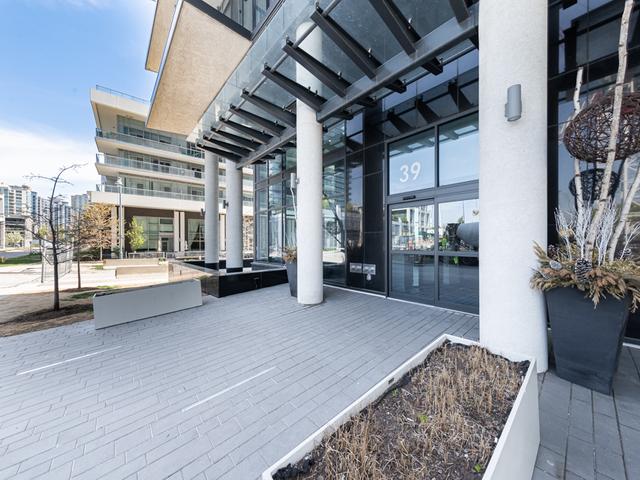 1007 - 39 Annie Craig Dr