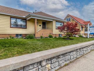 5 Queen St S