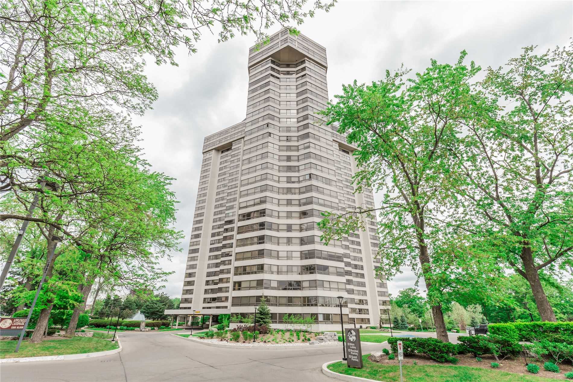 2009 1300 Bloor St, Mississauga Sold, W5248060 Condos.ca