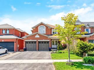 182 Mowat Cres