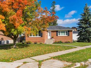 59 Byron St