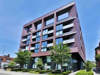 715 - 383 Sorauren Ave