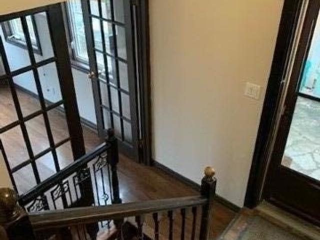 11 Haliburton Bsmt Ave