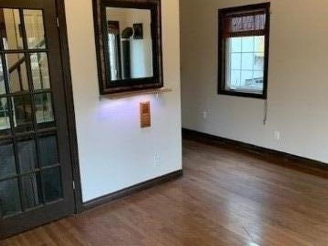 11 Haliburton Bsmt Ave