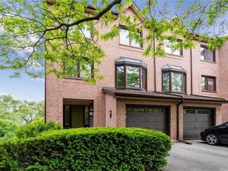 12 - 1100 Queens Ave