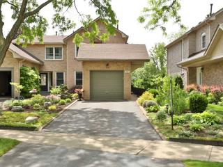 1036 Runnymead Cres
