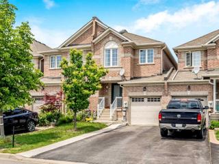 58 Mowat Cres