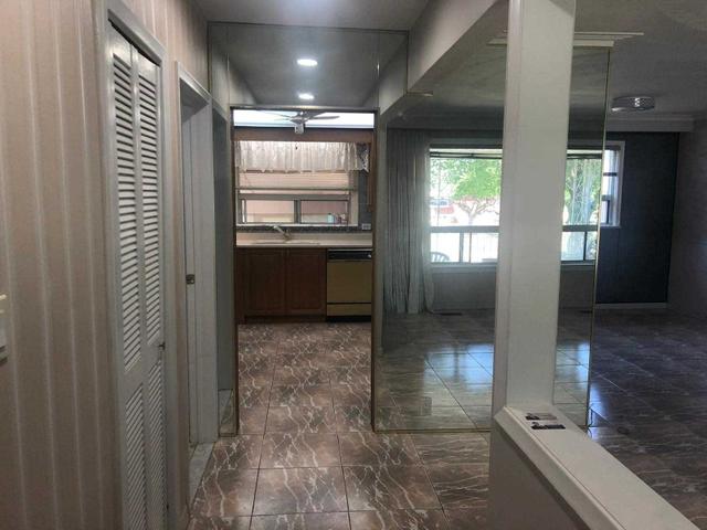 Upper - 113 Westhumber Blvd