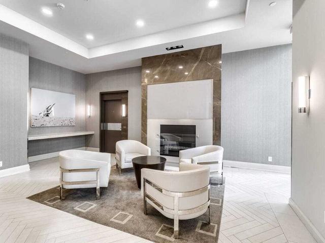 3805 - 59 Annie Craig Dr