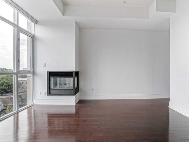 513 - 437 Roncesvalles Ave