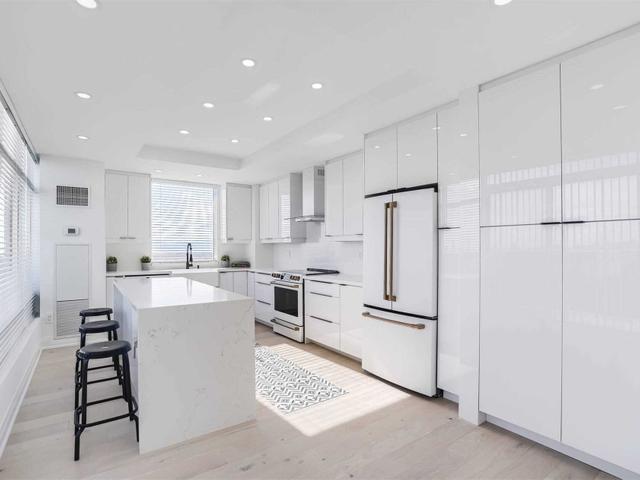 PH205 - 101 Subway Cres