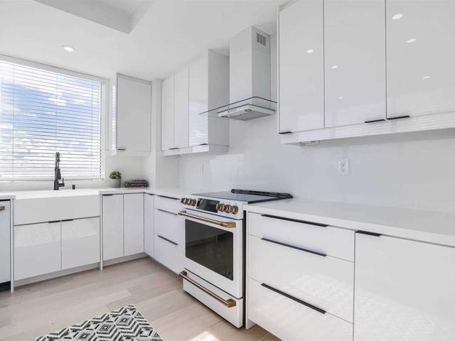 PH205 - 101 Subway Cres